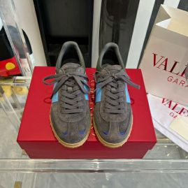 Picture of Valentino Shoes Women _SKUfw155438095fw